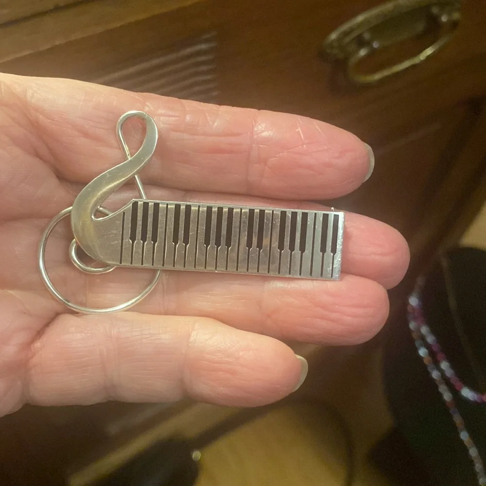 Sterling Silver Mexico Treble Cleft Pin - Picture 2 of 10